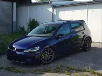Second-hand VW Golf VII R-line 125 CP (91 kW) 2017 Albastru Berlinǎ