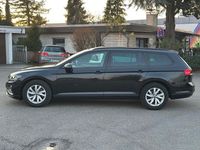 Gebraucht VW Passat 150 PS (110 kW) 2022 Schwarz Kombi
