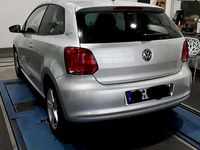 Gebraucht VW Polo Edition 60 PS (44 kW) 2013 Silber Kleinwagen