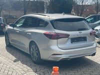 Gebraucht Ford Focus ST-Line 116 PS (85 kW) 2025 Silber Limousine