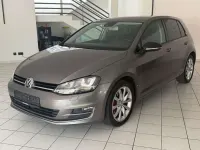 Gebraucht VW Golf VII Highline 122 PS (89 kW) 2014 Limestone grey metallic Limousine