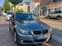 Gebraucht BMW 320 177 PS (130 kW) 2010 Silber Kombi