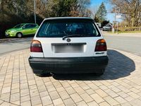 Gebraucht VW Golf III 90 PS (66 kW) 1994 Silber Kleinwagen