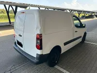 Gebraucht Peugeot Partner Premium 75 PS (55 kW) 2017 Weiß Van / Kleinbus