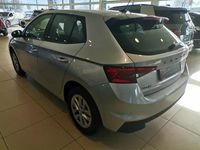 Gebraucht Skoda Fabia Selection 95 PS (69 kW) 2023 Brilliantsilber metallic Kleinwagen