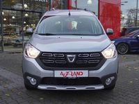 Gebraucht Dacia Dokker Stepway 116 PS (85 kW) 2018 Silber Van / Kleinbus