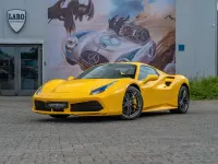 Gebraucht Ferrari 488 669 PS (492 kW) 2018 Gelb Cabrio