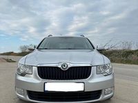 Gebraucht Skoda Superb 140 PS (102 kW) 2013 Grau Limousine