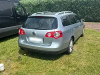 Gebraucht VW Passat 140 PS (102 kW) 2006 Blau Kombi