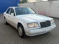 Usata Mercedes 200 75 CV (55 kW) 1994 Bianco Berlina