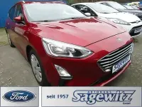 Gebraucht Ford Focus Cool & Connect 125 PS (91 kW) 2019 Rot Kombi