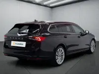 Neu Skoda Superb 193 PS (141 kW) 2026 Schwarz Kombi