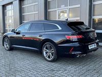 Gebraucht VW Arteon R 320 PS (235 kW) 2023 Deep black perleffekt, deep bl Kombi