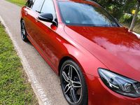 Gebraucht Mercedes E220 AMG line 194 PS (142 kW) 2018 Rot Kombi