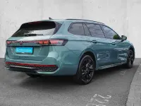 Gebraucht VW Passat R-line 177 PS (130 kW) 2025 Grün Kombi