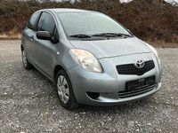 Gebraucht Toyota Yaris 69 PS (50 kW) 2007 Silber Kleinwagen