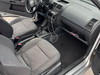 Gebraucht VW Polo 63 PS (46 kW) 2004 Grau Kleinwagen