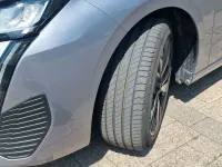 Gebraucht Peugeot 308 Allure 131 PS (96 kW) 2022 Grau Kombi