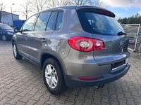 Gebraucht VW Tiguan Freestyle 140 PS (102 kW) 2011 Grau SUV