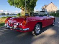 Gebraucht MG B 86 PS (63 kW) 1972 Rot Cabrio