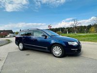 Gebraucht VW Passat 140 PS (102 kW) 2010 Blau Kombi