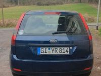 Gebraucht Ford Fiesta 60 PS (44 kW) 2005 Blau Kleinwagen