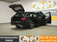 Gebraucht Mercedes C300e Avantgarde 320 PS (235 kW) 2020 Schwarz Limousine
