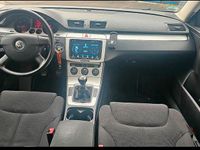 Gebraucht VW Passat 140 PS (102 kW) 2007 Blau Limousine