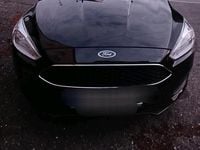 Gebraucht Ford Focus Business Edition 125 PS (91 kW) 2016 Schwarz Kombi