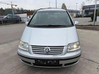 Second-hand VW Sharan 116 CP (85 kW) 2007 Argintiu Monovolum