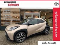 Neu Toyota Aygo X 72 PS (52 kW) 2026 Beige SUV