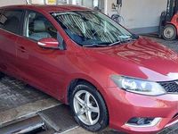 Gebraucht Nissan Pulsar Tekna 190 PS (139 kW) 2016 Rot Limousine