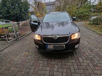 Gebraucht Skoda Superb Active 140 PS (102 kW) 2011 Kombi