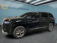 Neu Jeep Compass 145 PS (106 kW) 2026 Schwarz SUV