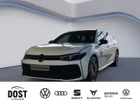 Gebraucht VW Passat R-line 177 PS (130 kW) 2026 Weiß Kombi