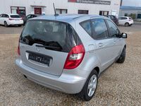 Gebraucht Mercedes A180 116 PS (85 kW) 2011 Silber Kleinwagen