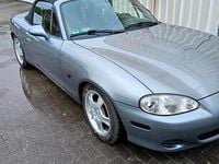 Usata Mazda MX5 110 CV (80 kW) 2002 Argento Cabrio