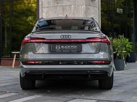 Gebraucht Audi e-tron Black Edition 230 kW (313 PS) 2022 Grau SUV
