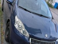 Gebraucht Peugeot 208 Active Top 92 PS (67 kW) 2014 Andere farben Kleinwagen