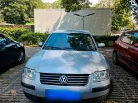 Gebraucht VW Passat 101 PS (74 kW) 2003 Silber Limousine
