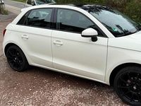 Second-hand Audi A1 Attraction 86 CP (63 kW) 2012 Alb Hatchback