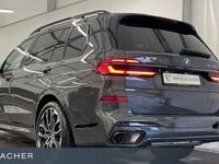 Ny BMW X7 Performance 352 HK (258 kW) 2025 Grå SUV