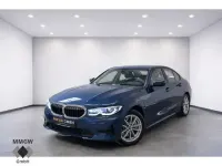 Gebraucht BMW 330e Advantage 252 PS (185 kW) 2021 Phytonicblau metallic Limousine