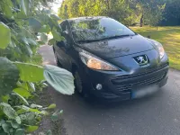 Gebraucht Peugeot 207 74 PS (54 kW) 2012 Grau Limousine