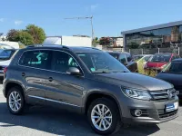 Gebraucht VW Tiguan LOUNGE 140 PS (102 kW) 2015 Grau SUV
