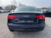 Gebraucht Audi A4 Ambiente 170 PS (125 kW) 2013 Blau Limousine