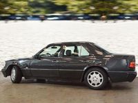 Gebraucht Mercedes E500 326 PS (239 kW) 1992 Blauschwarz Limousine