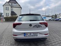 Gebraucht VW Polo Life 80 PS (58 kW) 2024 Ascotgrau Limousine