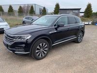 Gebraucht VW Touareg Elegance 286 PS (210 kW) 2018 Deep black perleffekt SUV