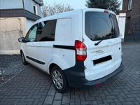 Gebraucht Ford Transit 101 PS (74 kW) 2019 Weiß Van / Kleinbus